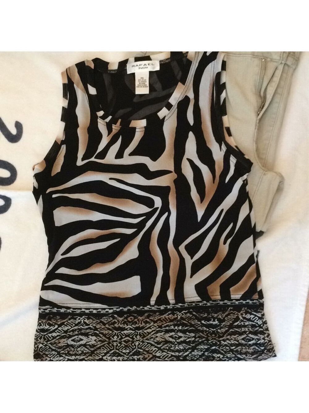 Zebra Stripe Safari Animal Print Sleeveless Scoop Neck Top Neutral